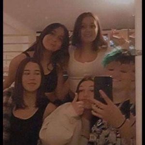 Meet your Posher, Laurie